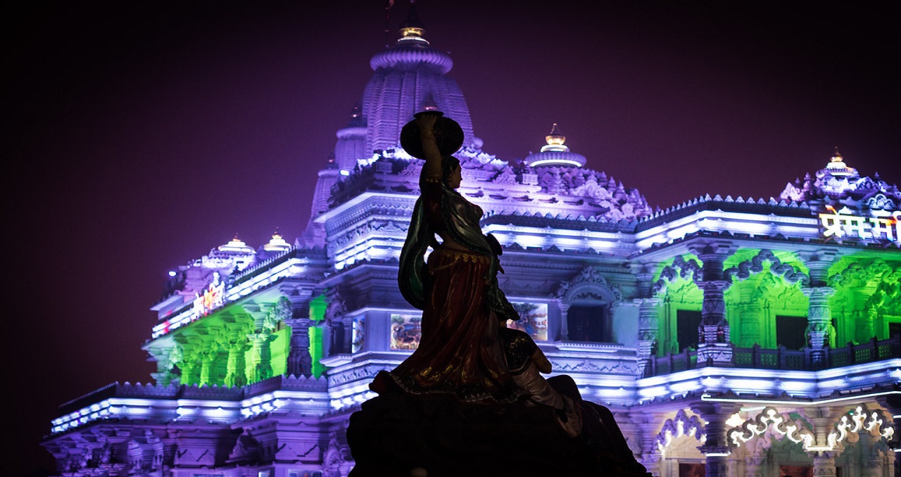 राधा-कृष्ण-का-प्रेम-मंदिर-वृन्दावन-का-प्रेम-मंदिर-Radha-krishna-prem-mandir-vrindavan